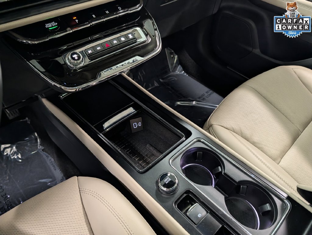 Used 2025 Lincoln Corsair Reserve AWD/4WD image 18