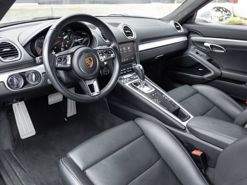 Certified 2022 Porsche 718 Cayman GTS RWD image 4