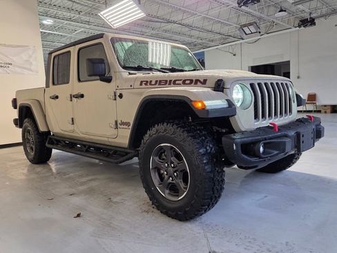 Used 2020 Jeep Gladiator Rubicon AWD/4WD image 4