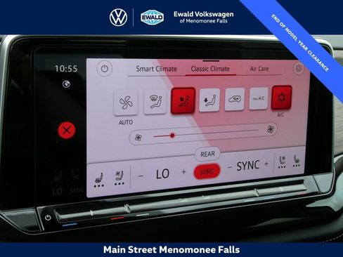 Certified 2025 Volkswagen Atlas SEL image 9
