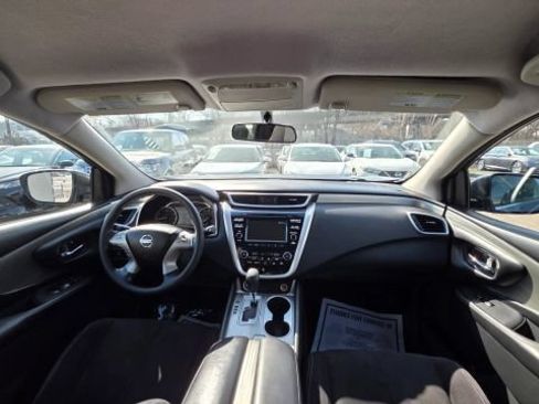Used 2016 Nissan Murano S AWD/4WD image 14