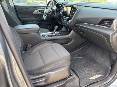 Used 2020 Chevrolet Traverse LT AWD/4WD image 10