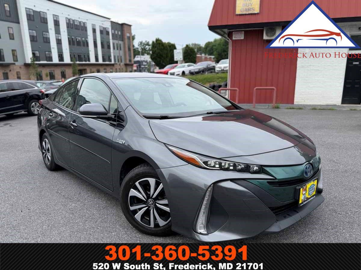 Used 2017 Toyota Prius Prime Premium FWD image 1