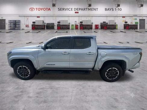 Used 2024 Toyota Tacoma TRD Sport w/ TRD Sport Upgrade Package AWD/4WD image 6