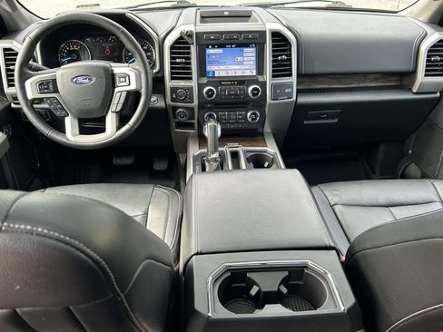 Used 2018 Ford F150 Lariat w/ Equipment Group 502A Luxury AWD/4WD image 13