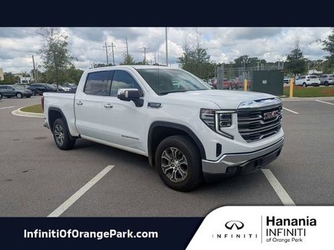 Used 2025 GMC Sierra 1500 SLT AWD/4WD image 1