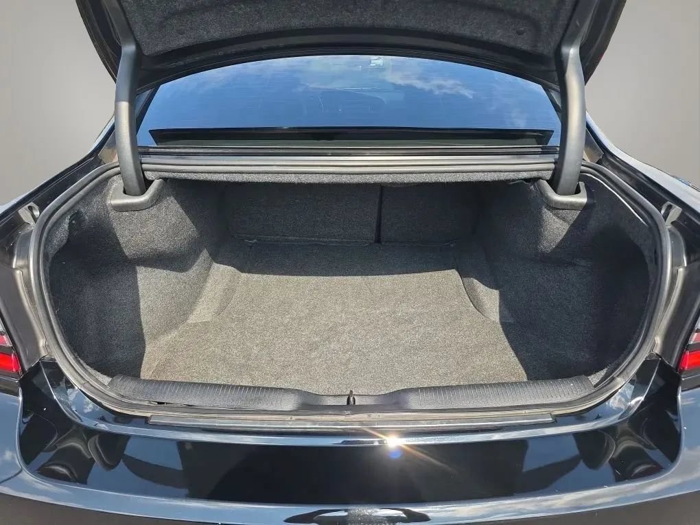 Used 2021 Dodge Charger R/T w/ Plus Group RWD image 52