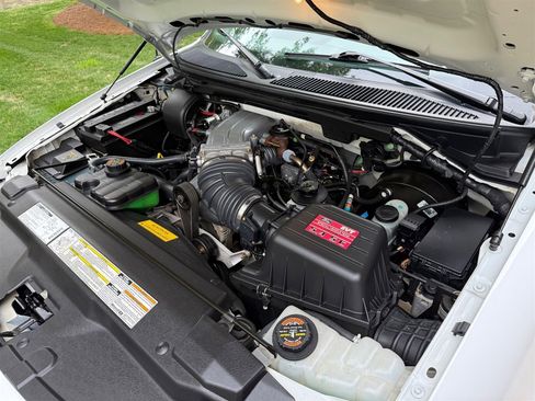 Used 1999 Ford F150 Lightning image 83