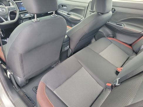 New 2025 Nissan Versa SR w/ Trunk Package FWD image 10