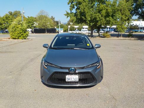 Used 2021 Toyota Corolla LE image 6
