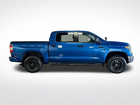Certified 2018 Toyota Tundra SR5 w/ SR5 Upgrade Package AWD/4WD image 6