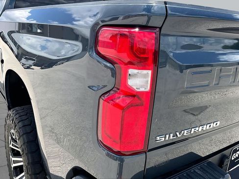 Used 2019 Chevrolet Silverado 1500 RST AWD/4WD image 28