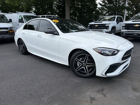 Used 2025 Mercedes-Benz C 300 4MATIC Sedan image 2