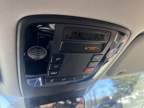 New 2026 Kia Carnival EX image 11