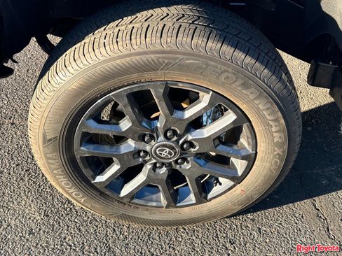 Certified 2026 Toyota Tundra Platinum w/ Tow Tech Package AWD/4WD image 8