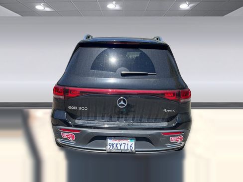 Used 2023 Mercedes-Benz EQB 300 4MATIC image 5