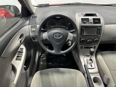 Used 2013 Toyota Corolla LE image 17