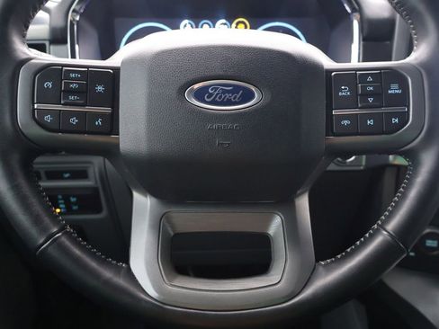 Used 2022 Ford F150 Lariat w/ Equipment Group 501A Mid image 16