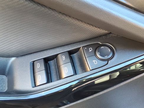 Certified 2025 Chevrolet Equinox LT w/ Convenience Package II image 12