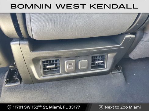 Used 2022 Chevrolet Silverado 1500 RST w/ Redline Edition image 15