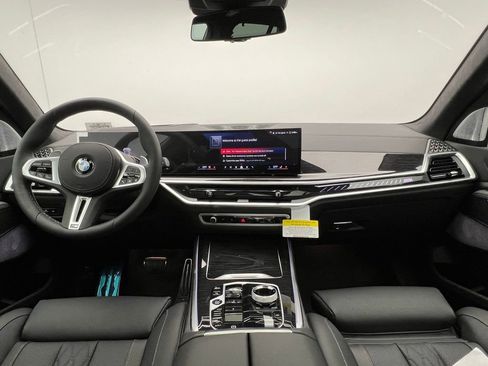 New 2026 BMW X5 M60i image 10