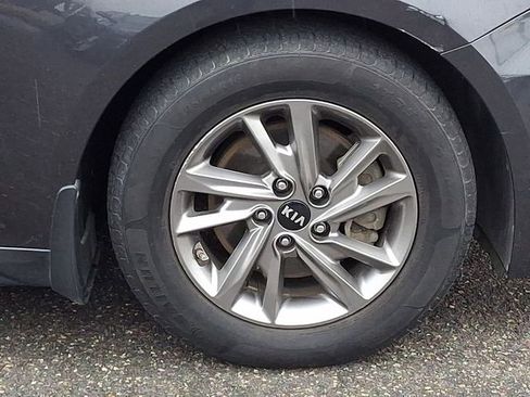 Used 2019 Kia Optima LX image 28