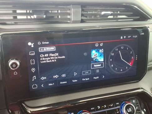 Used 2024 GMC Sierra 1500 AT4 w/ Technology Package AWD/4WD image 19