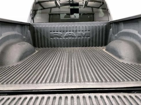 Used 2022 RAM 1500 Big Horn AWD/4WD image 32