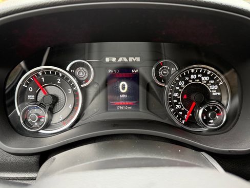 Used 2023 RAM 3500 Tradesman w/ Chrome Appearance Group image 21