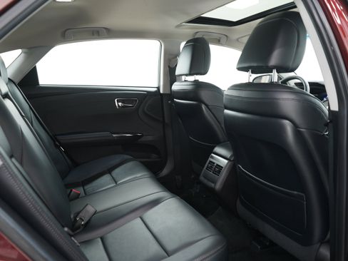 Used 2016 Toyota Avalon XLE Premium FWD image 12