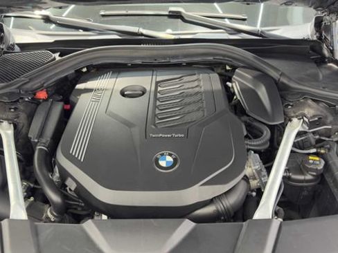 Used 2020 BMW 740i w/ Premium Package RWD image 38