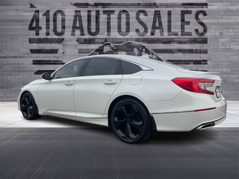 Used 2020 Honda Accord Touring image 8