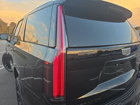 Certified 2026 Cadillac Escalade V AWD/4WD image 36