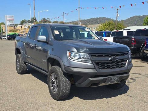 Used 2019 Chevrolet Colorado ZR2 w/ LPO, Premium Interior Package AWD/4WD image 4