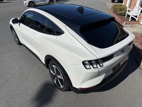 Used 2023 Ford Mustang Mach-E Premium image 15