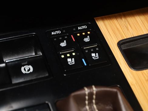 Used 2020 Lexus RX 450hL AWD w/ Premium Package image 8