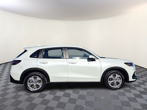 Used 2024 Honda HR-V LX image 8