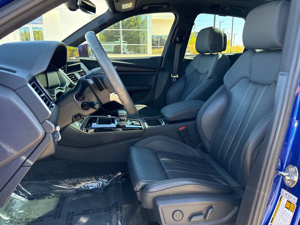 Used 2024 Audi Q5 e Prestige AWD/4WD image 9