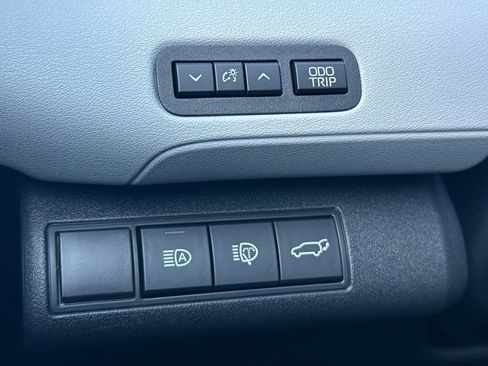 New 2026 Subaru Solterra Premium image 30