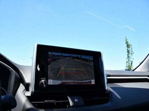 Used 2025 Toyota RAV4 XLE FWD image 14