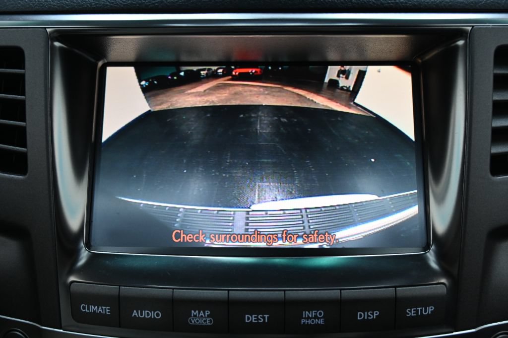 Used 2011 Lexus LX 570 4WD w/ Luxury Pkg image 31