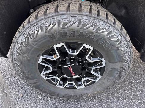 New 2026 GMC Sierra 2500 AT4X image 14