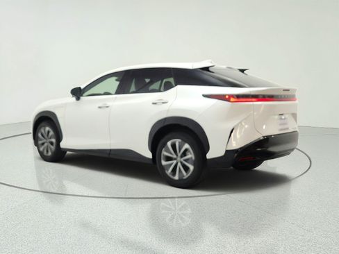 Used 2025 Lexus RZ 300e FWD image 7