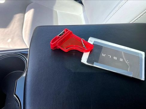 Used 2019 Tesla Model 3 Performance AWD/4WD image 11