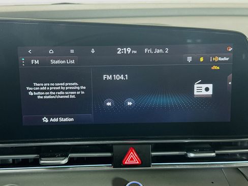 Used 2024 Hyundai Elantra SEL image 21