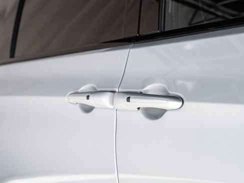 New 2026 Chrysler Pacifica Limited image 15