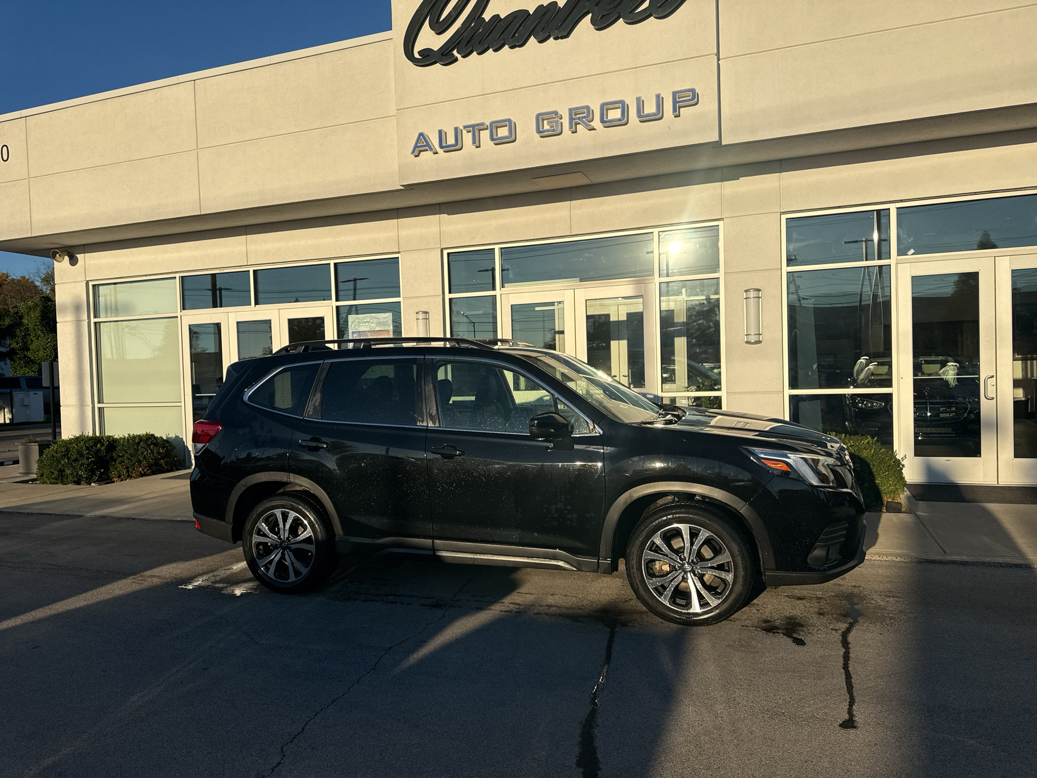 Used 2024 Subaru Forester Limited AWD/4WD image 2