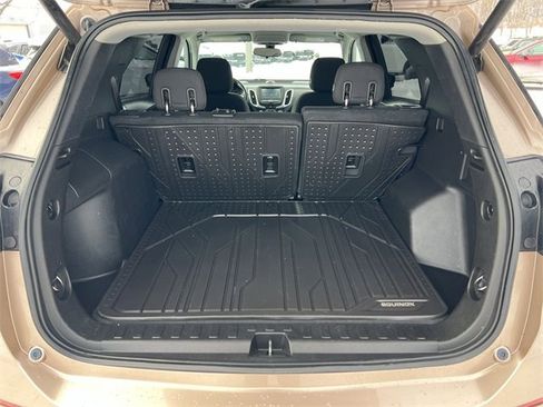Used 2018 Chevrolet Equinox LT image 24