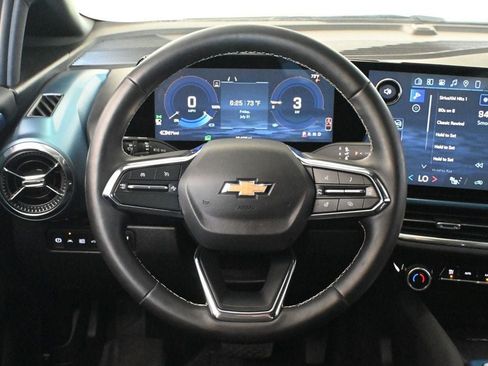 Used 2025 Chevrolet Equinox EV LT w/ LPO, Blackout Package FWD image 13