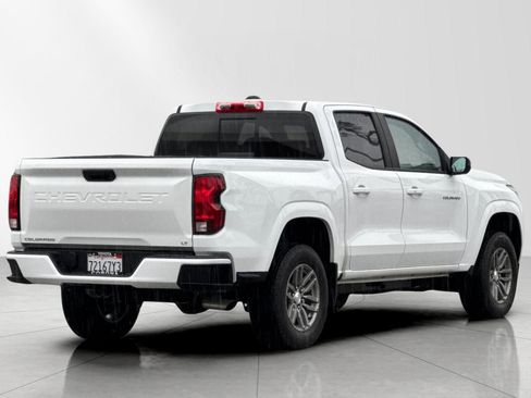 Used 2024 Chevrolet Colorado LT w/ LT Convenience Package image 3